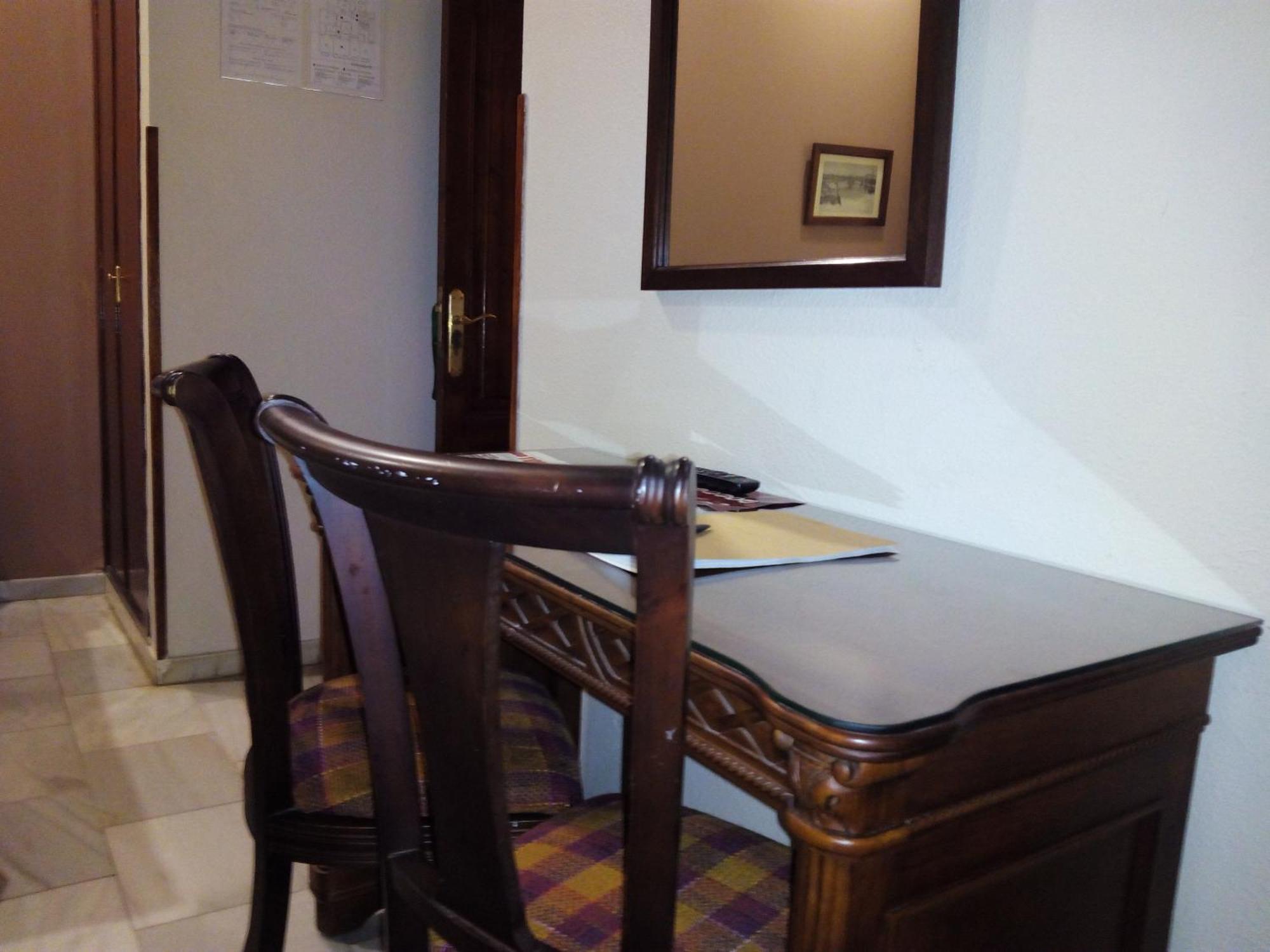 Triple Room,977107894:JPEG